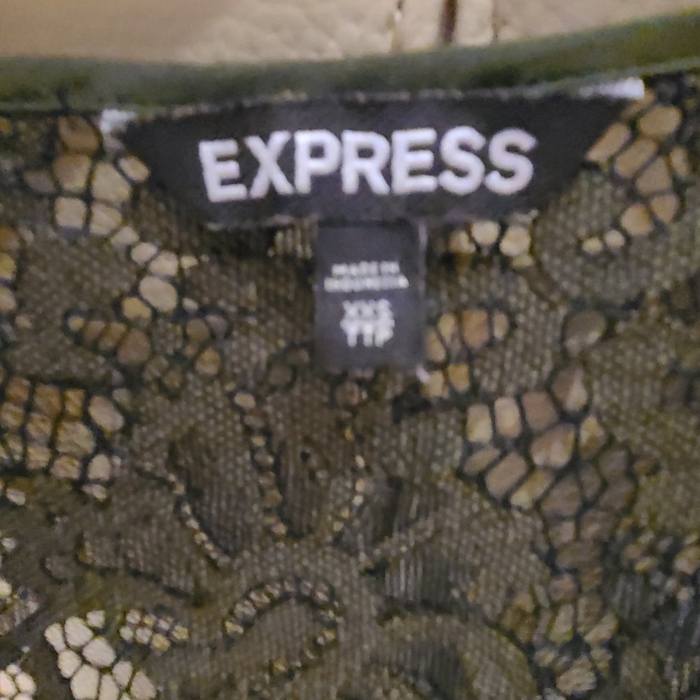 Express top - Picture 2 of 4